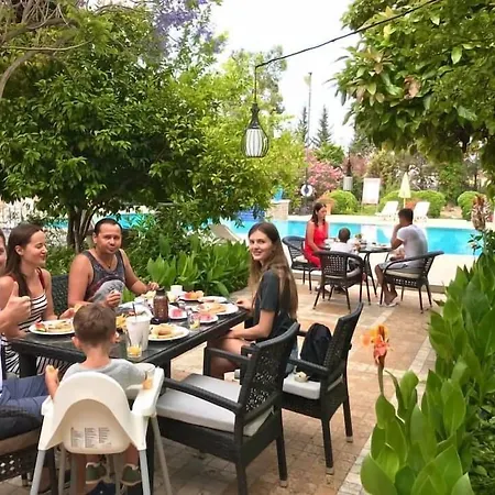Otel Akkent Garden