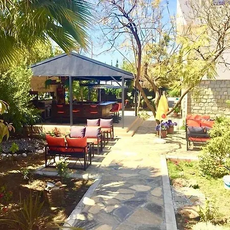 Akkent Garden Otel 3*