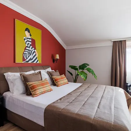Lill Maison & Club Hotel 3*