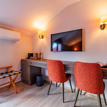 Hotel Lill Maison & Club