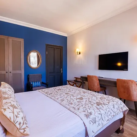 Hotel Lill Maison & Club 3*