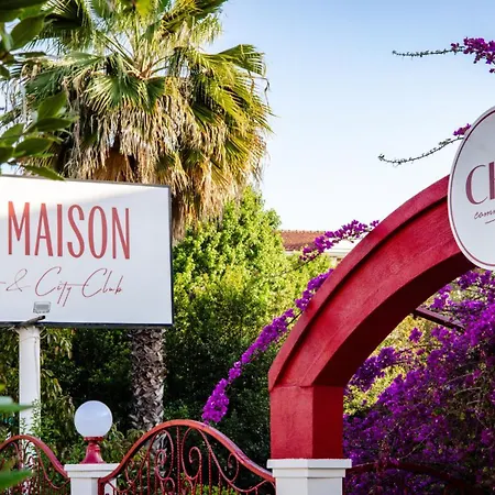 Lill Maison & Club Hotel 3*