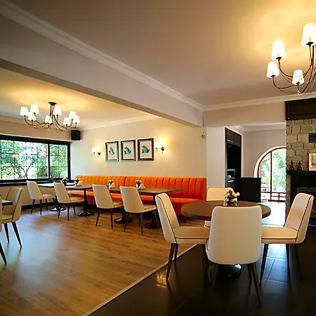 Lill Maison & Club Ξενοδοχείο 3*