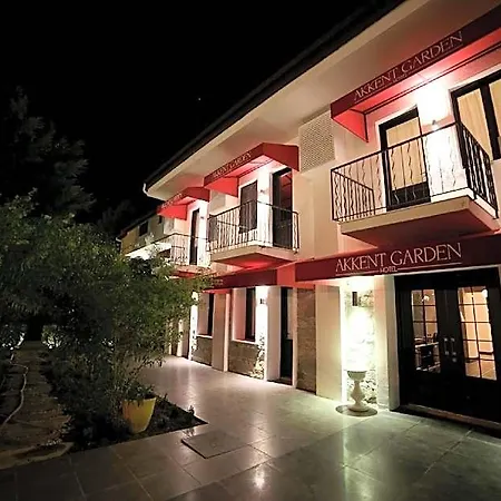 Ξενοδοχείο Lill Maison & Club