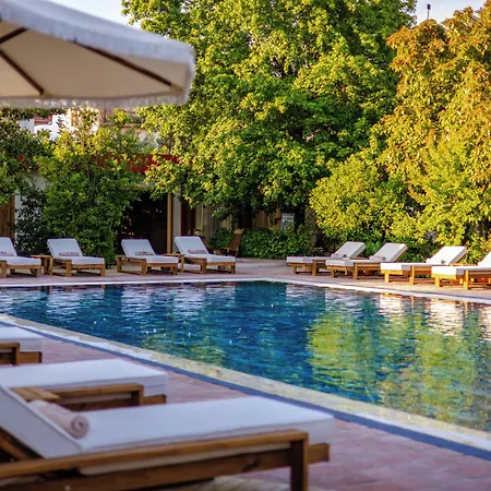 Lill Maison & Club Hotel 3*