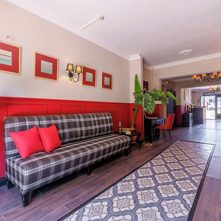 Lill Maison & Club Hotel 3*