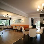 酒店 艾肯特花园酒店 3*
